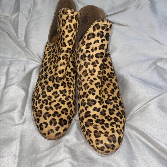 Cheetah booties - Picture 3 of 5